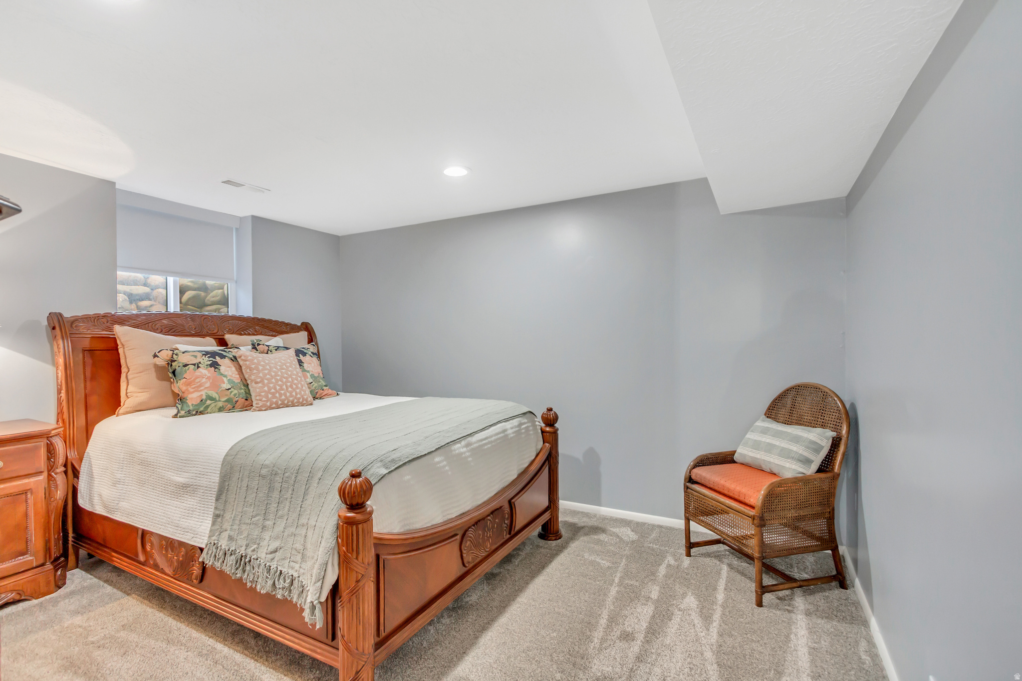 INTERNATIONAL GARDENS - Residential