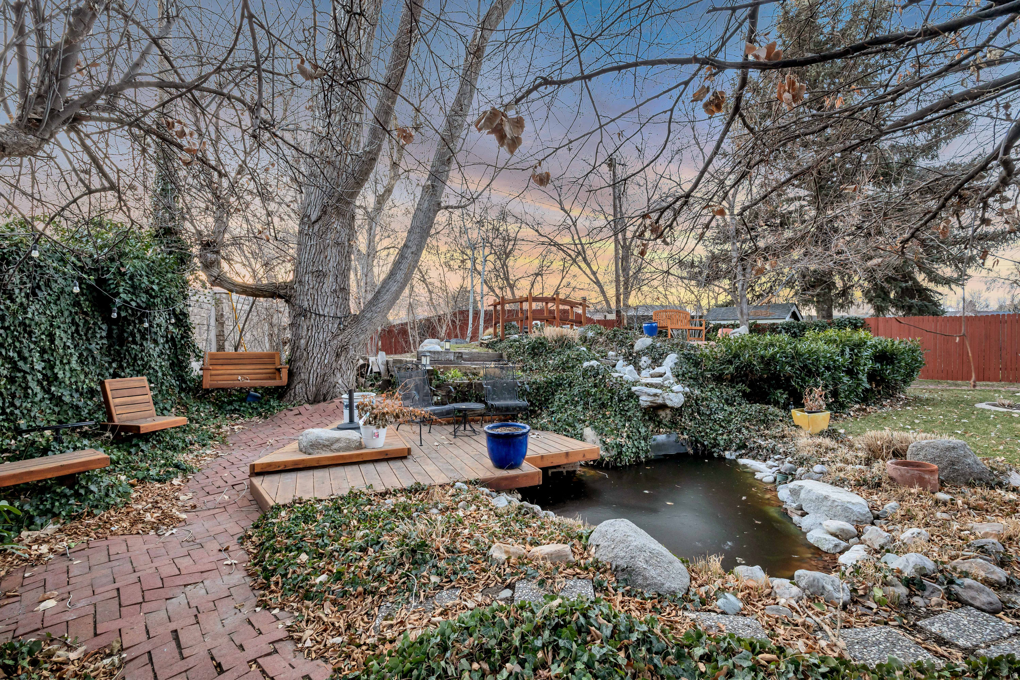 INTERNATIONAL GARDENS - Residential