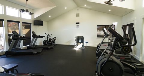 Tiny photo for 867 FARMINGTON XING, Farmington, UT 84025 (MLS # 2142266)