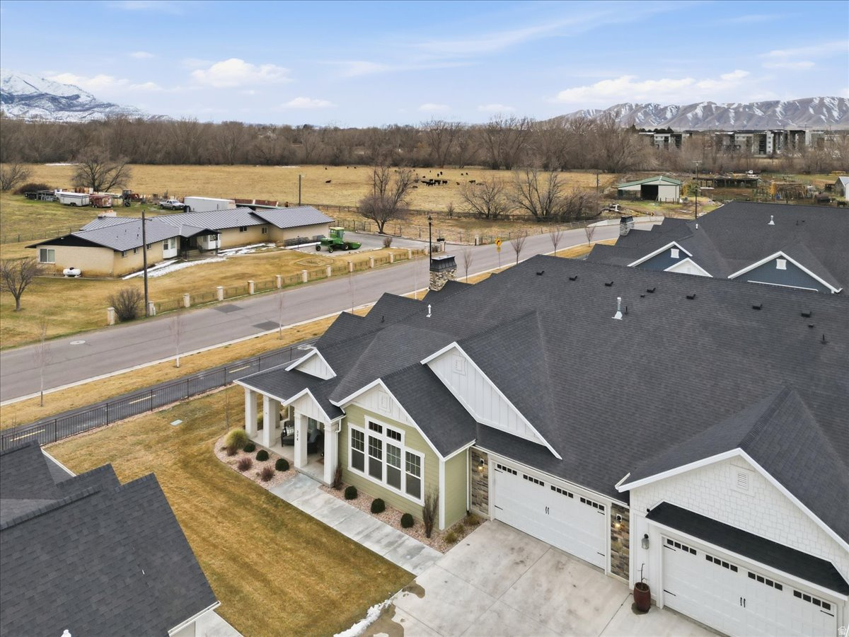 ANNIES ACRES - Residential