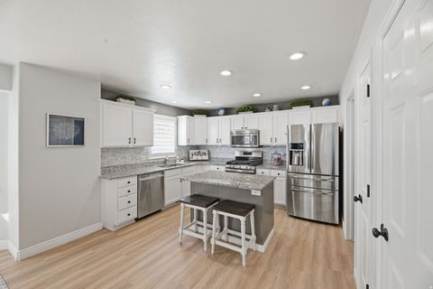 Tiny photo for 14436 S DEBRIAN WAY E, Draper, UT 84020 (MLS # 2147104)