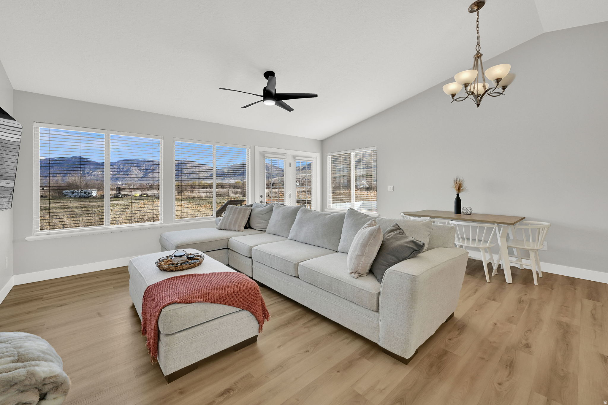 BOB DAVIS - Residential