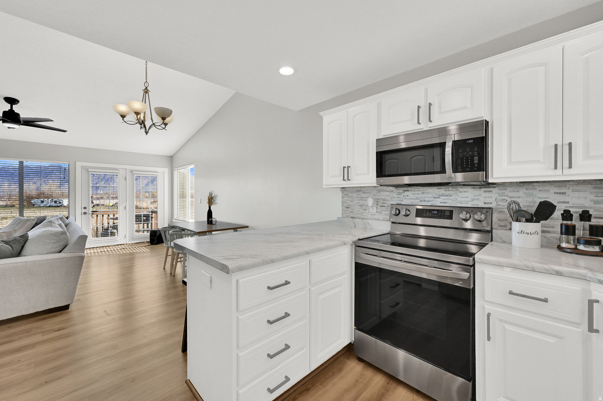 BOB DAVIS - Residential