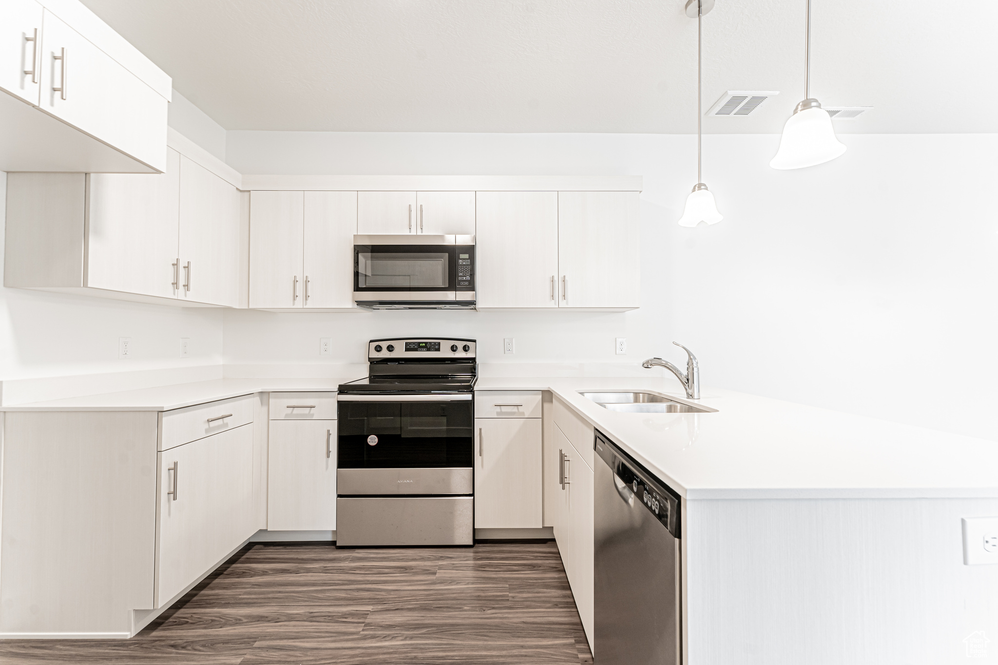 MOUNTAIN RIDGE - Residential