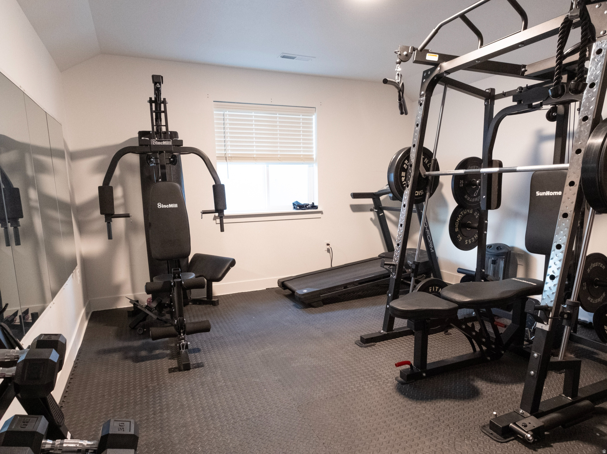 MOUNTAIN RIDGE - Residential