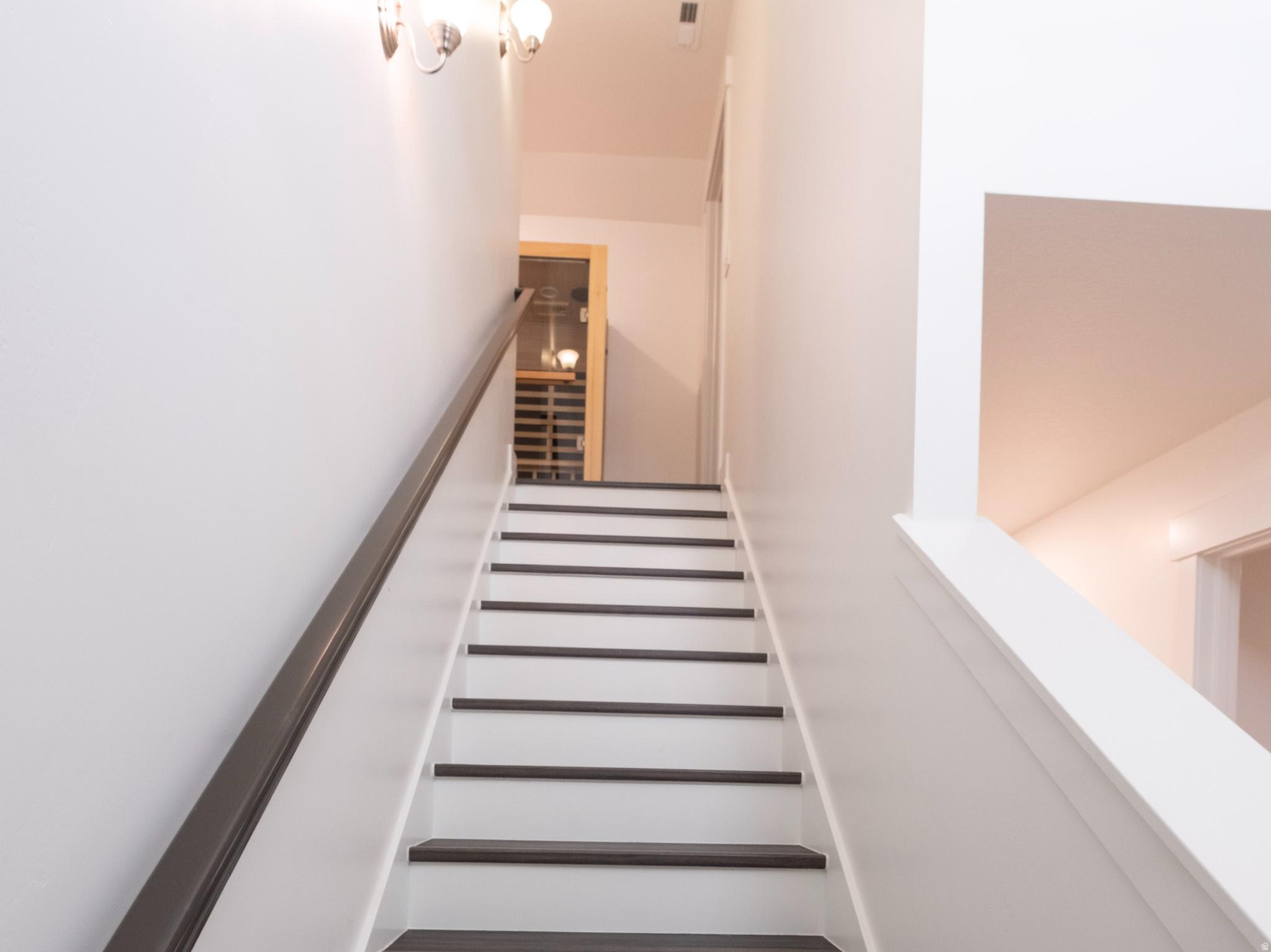 MOUNTAIN RIDGE - Residential