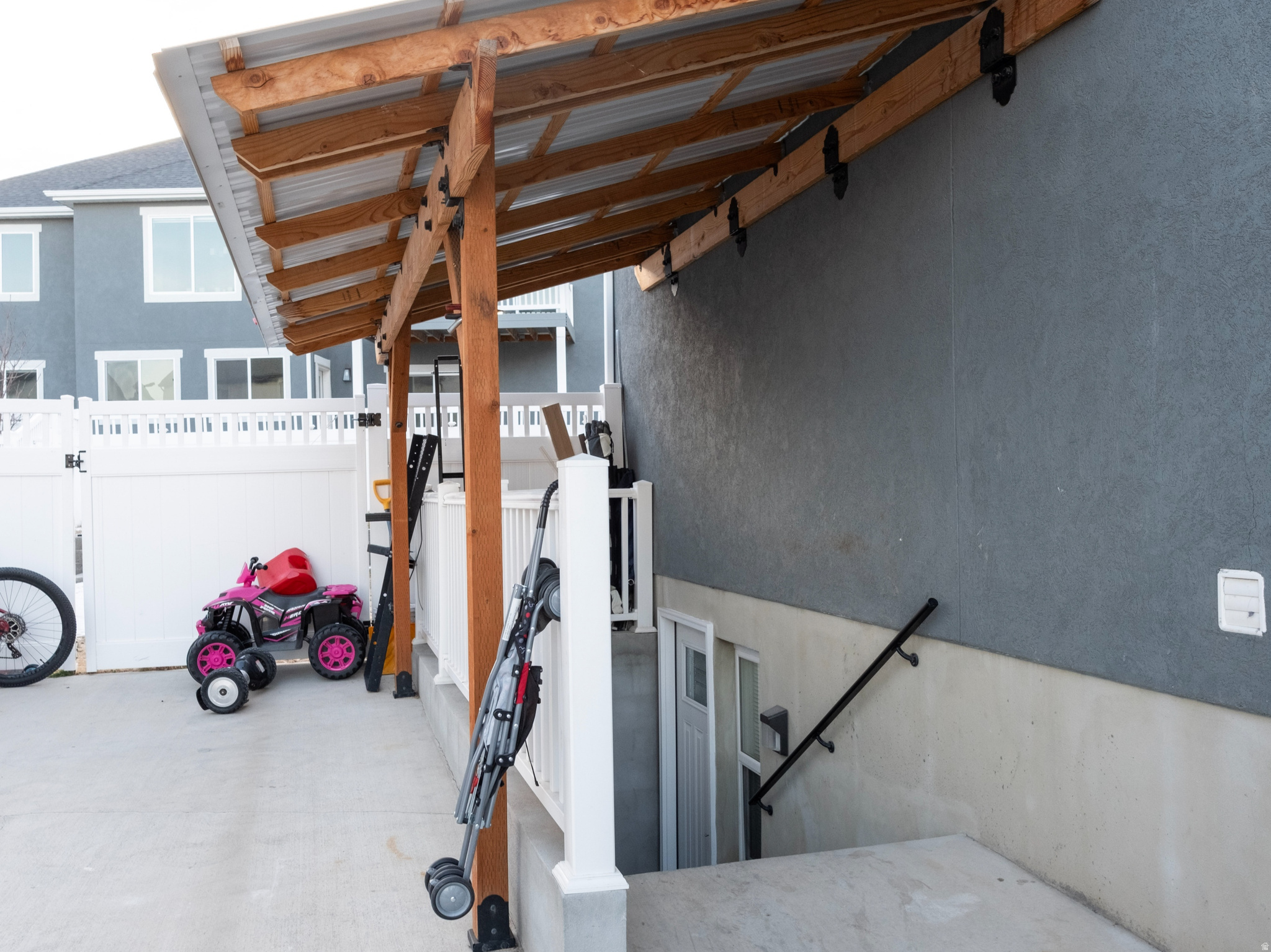 MOUNTAIN RIDGE - Residential