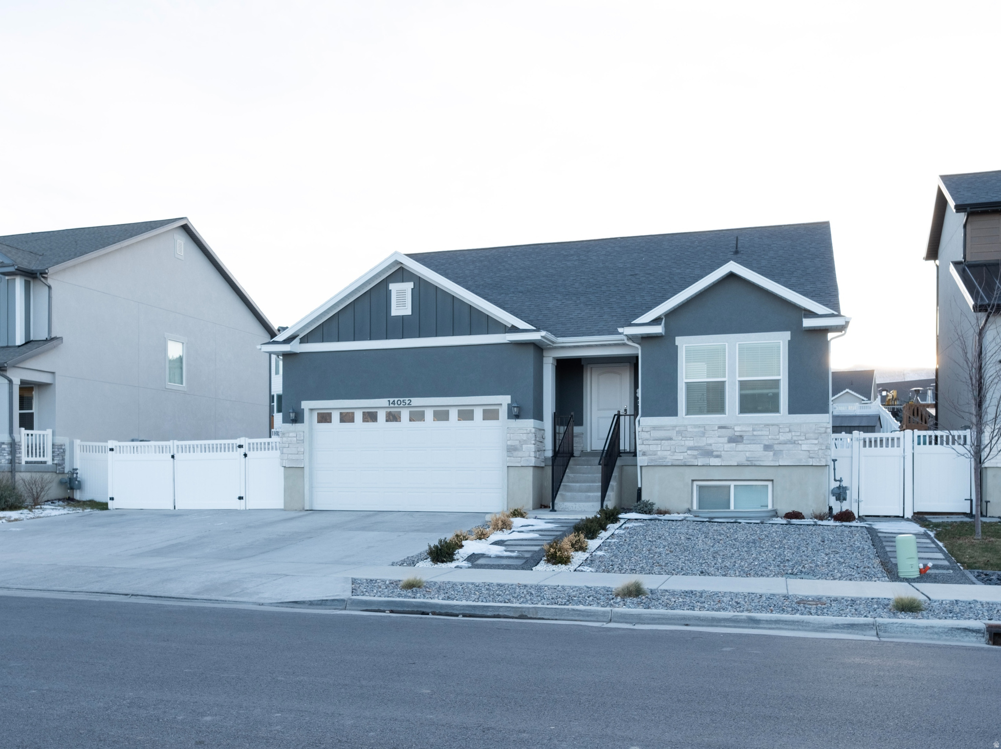 MOUNTAIN RIDGE - Residential