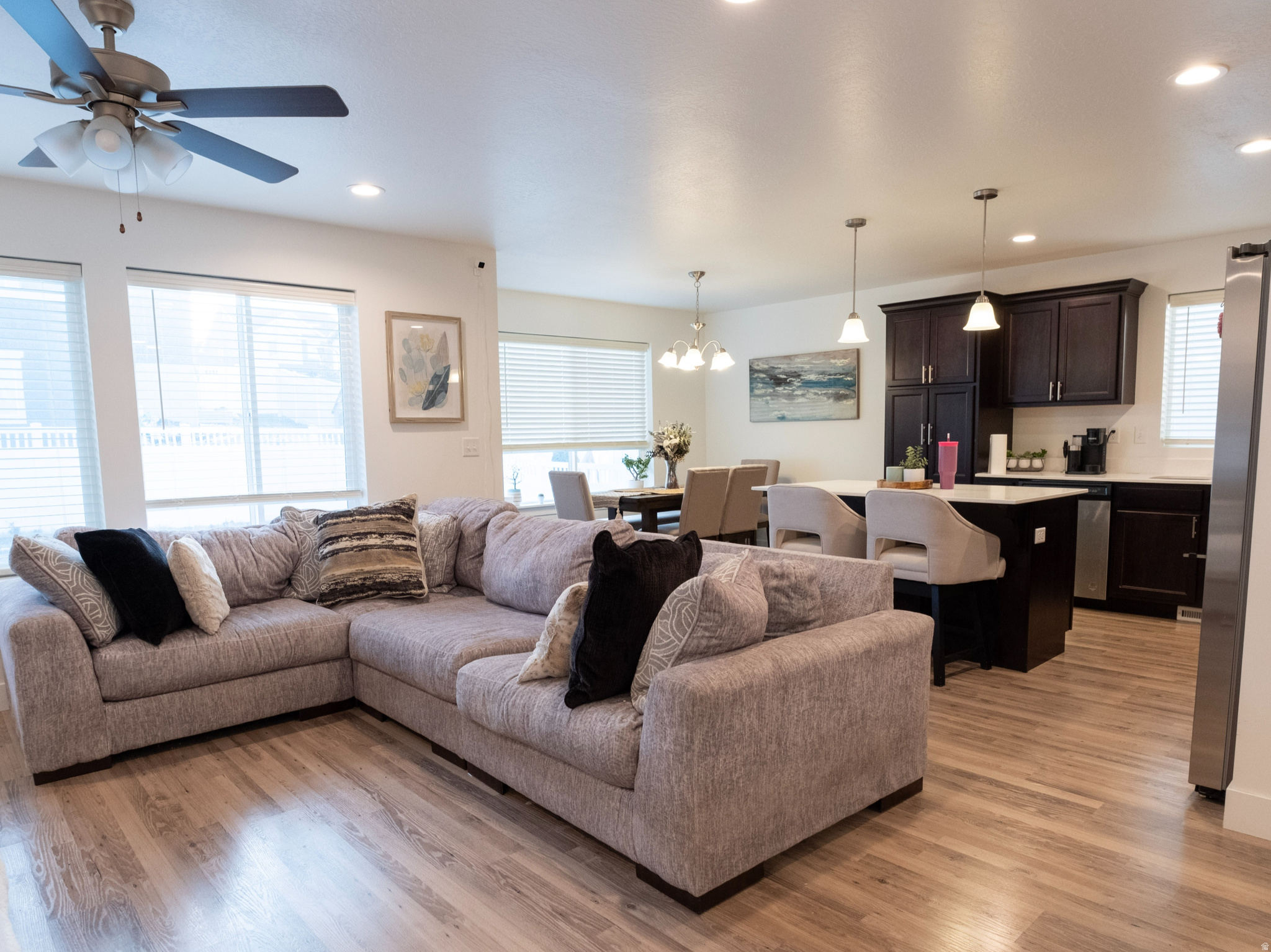 MOUNTAIN RIDGE - Residential