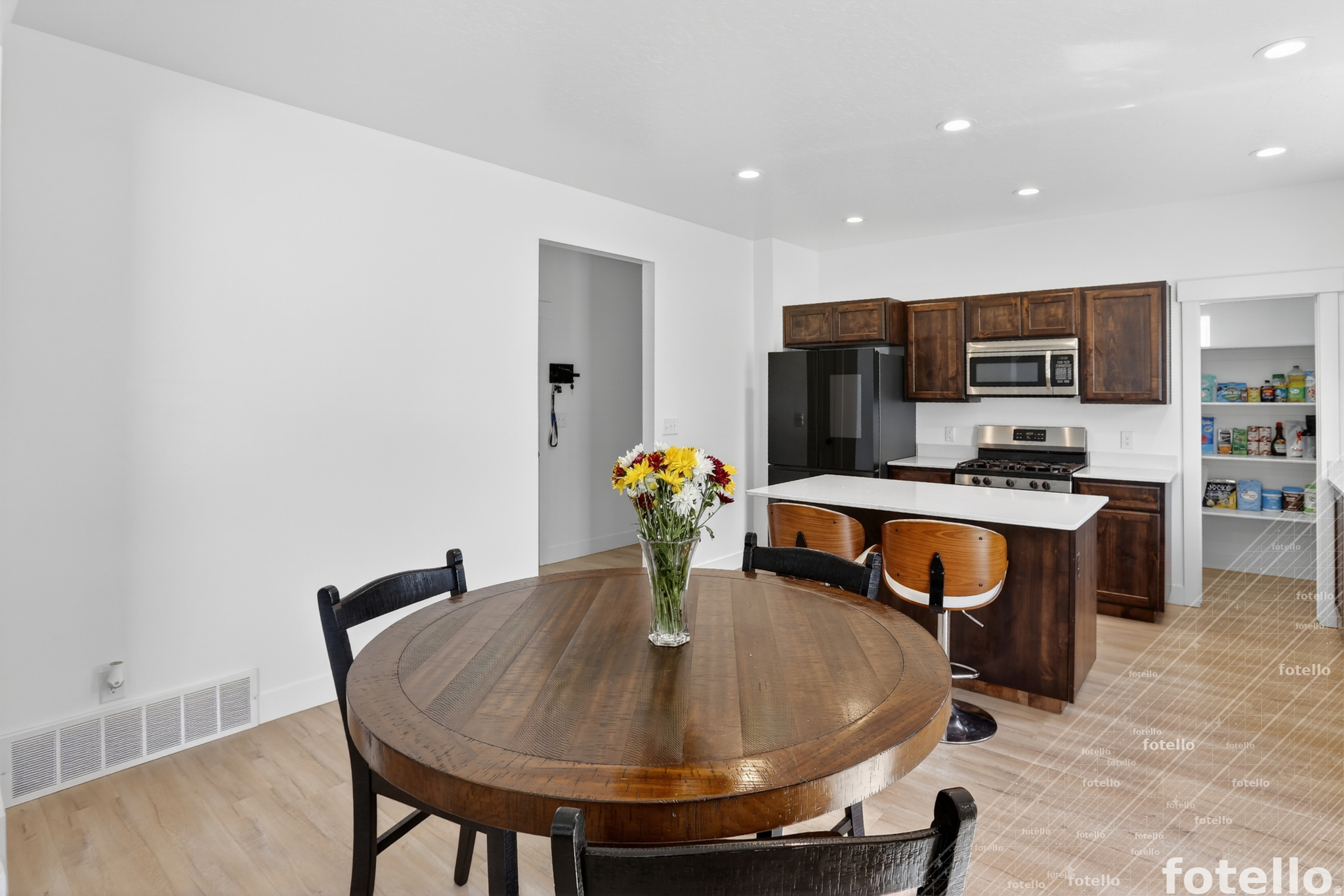 MAPLETON VILLAGE SUBDIVISION PLAT A - Residential