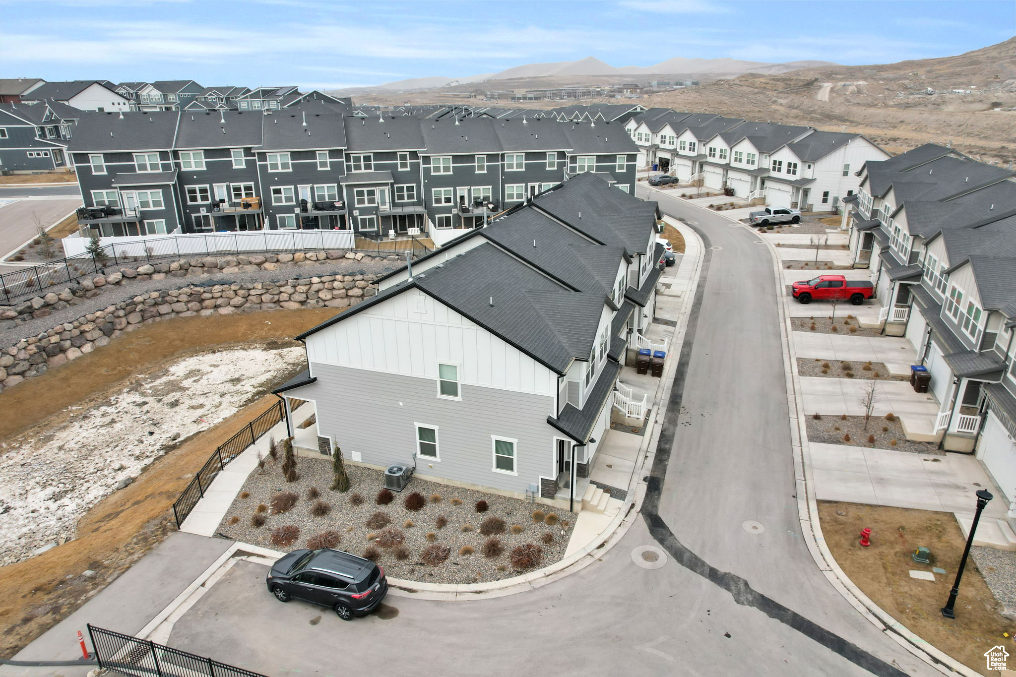 SCENIC MOUNTAIN - Residential