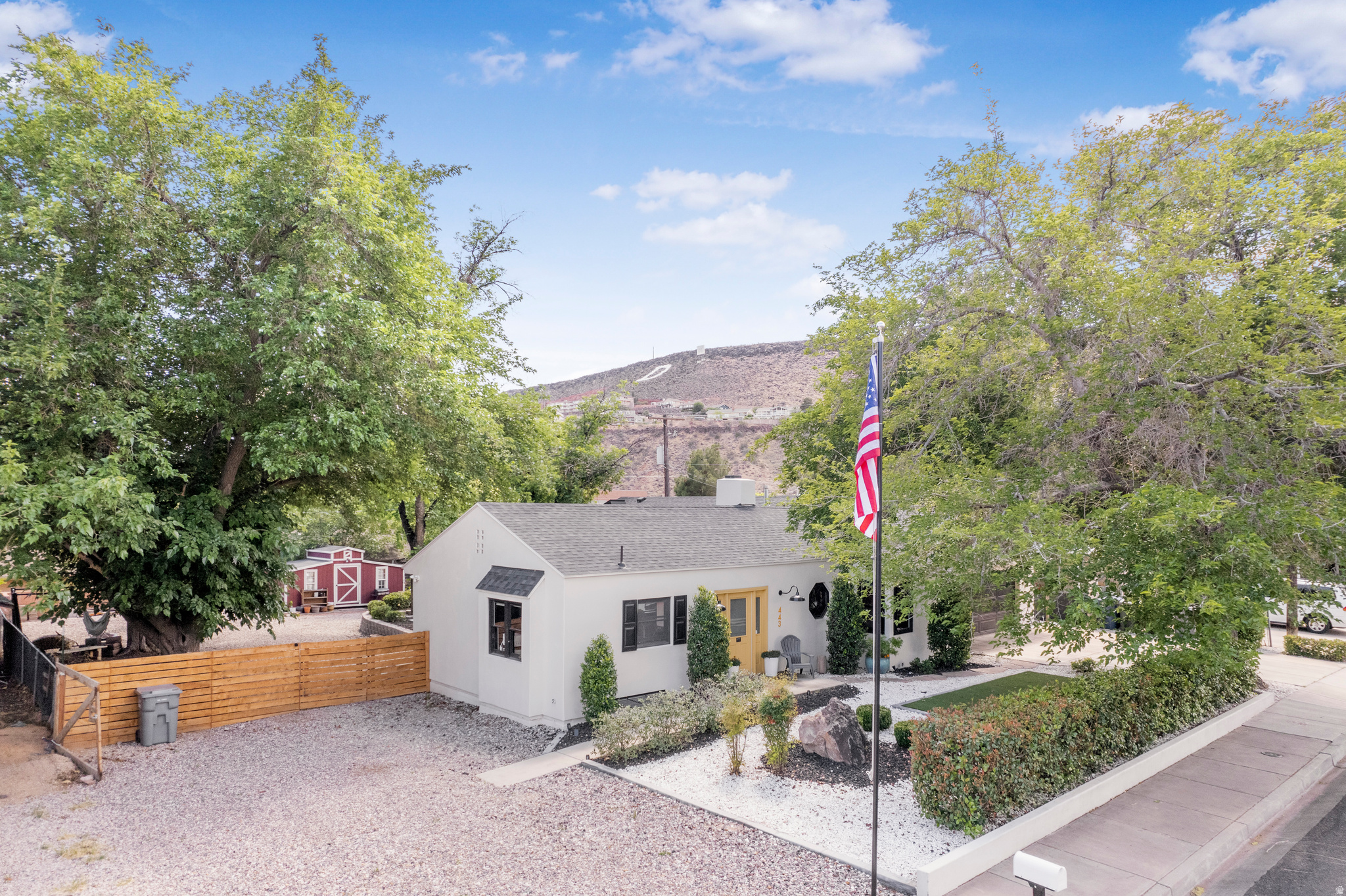 ST GEORGE TOWNSITE - Residential