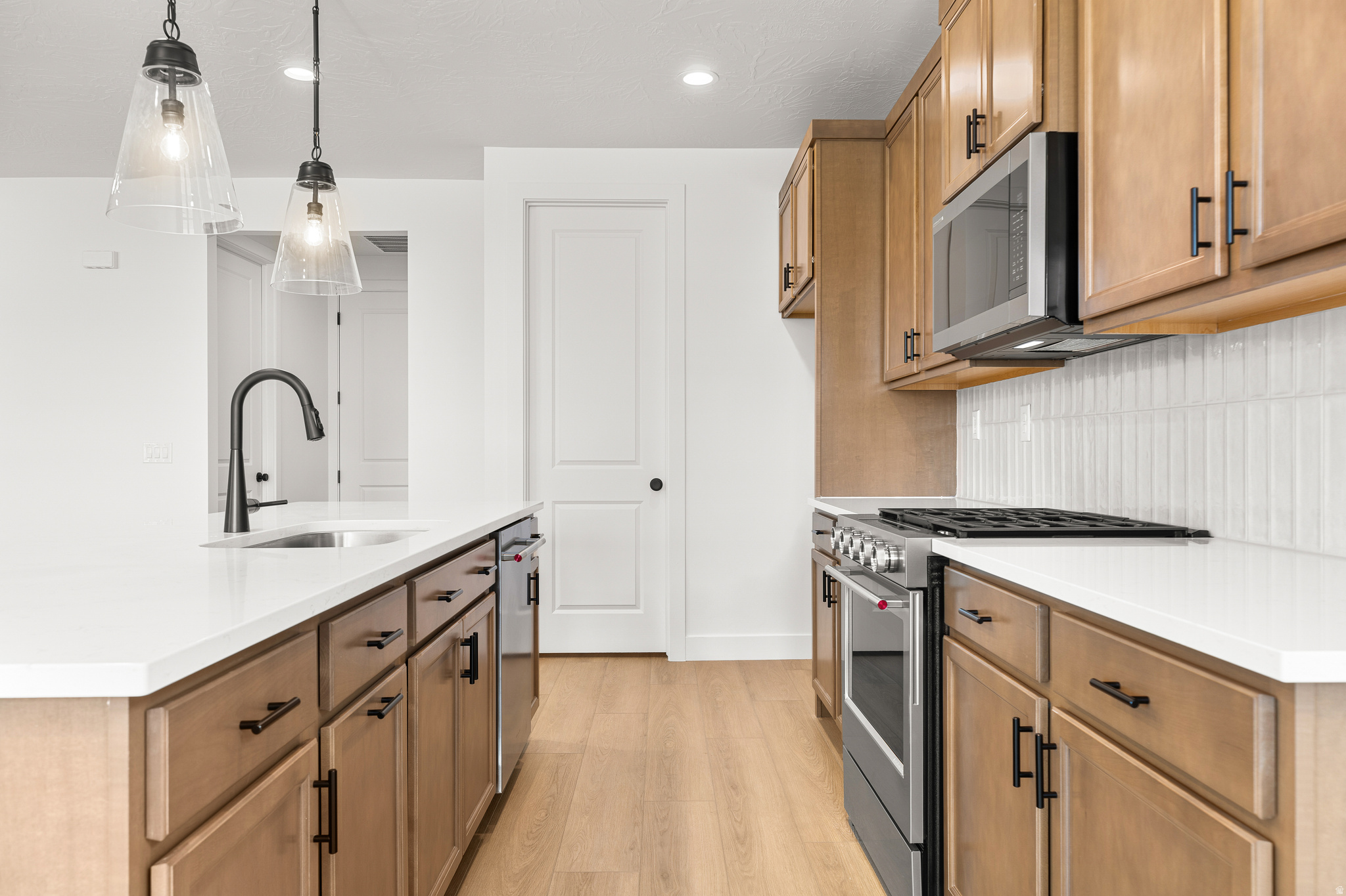 ROSALIA RIDGE AT DIVARIO - Residential