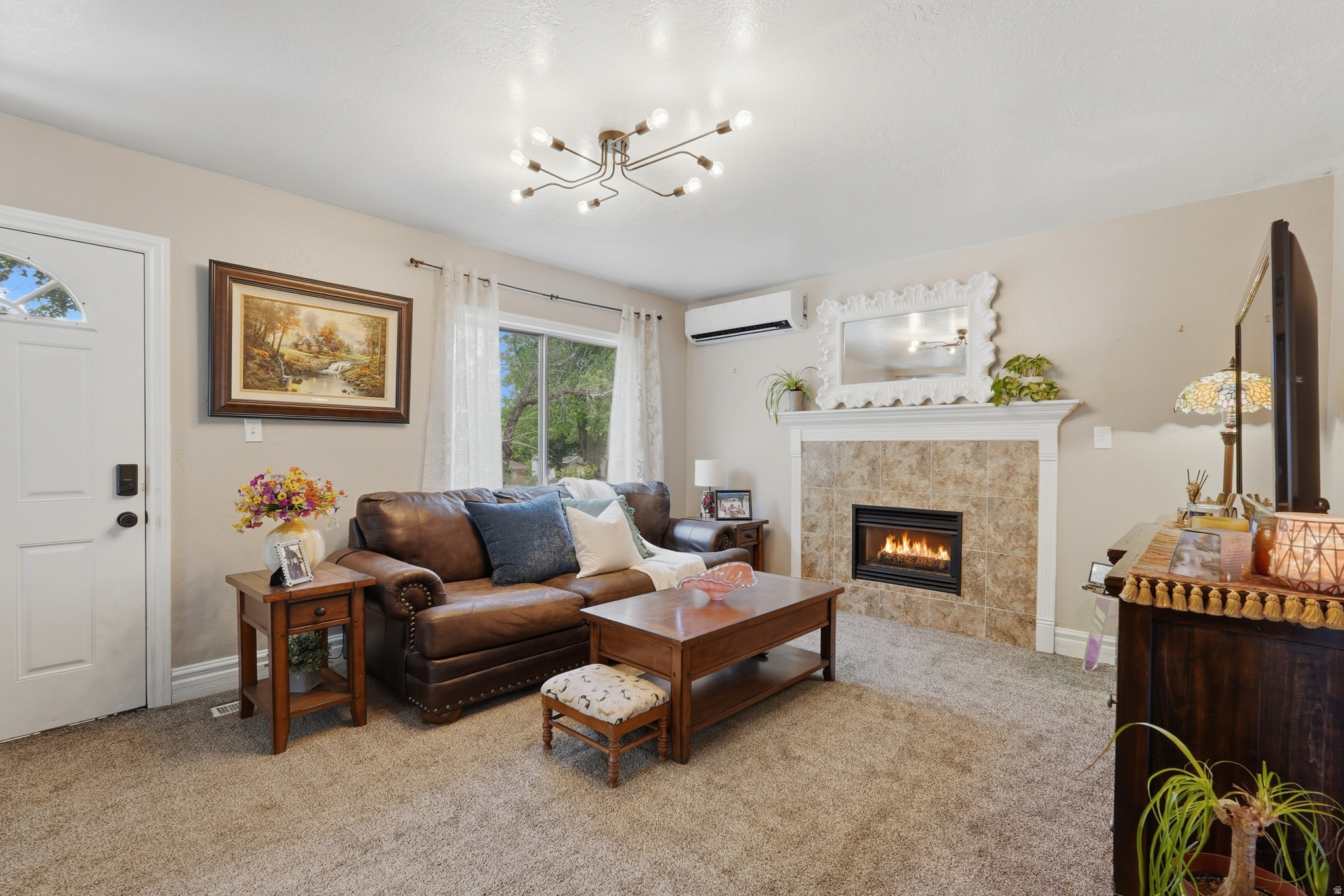 NOB HILL - Residential