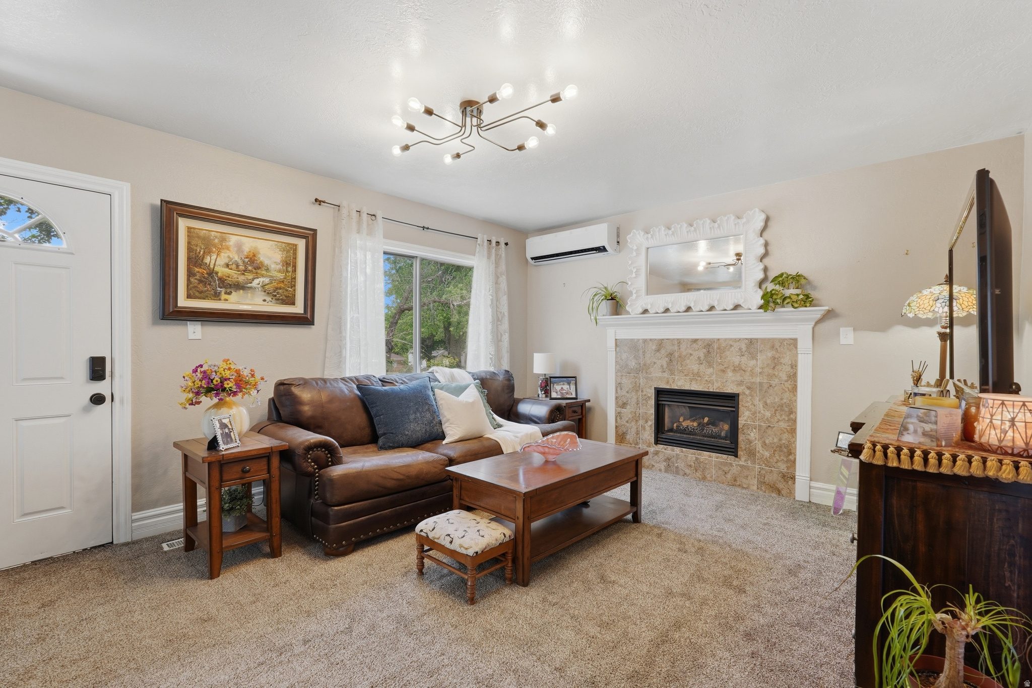 NOB HILL - Residential