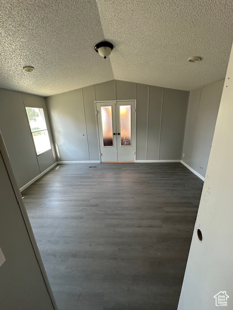 MILE HIGH VILLAGE - Residential