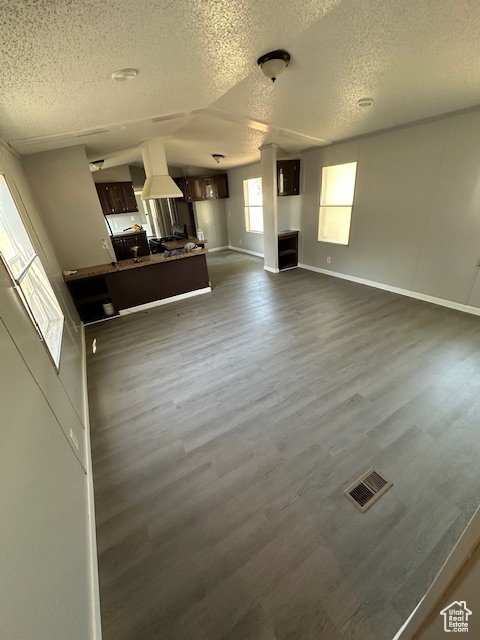 MILE HIGH VILLAGE - Residential