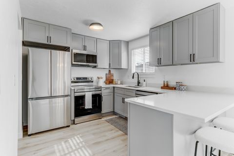 Tiny photo for 1520 E 1100 S, Clearfield, UT 84015 (MLS # 2137533)