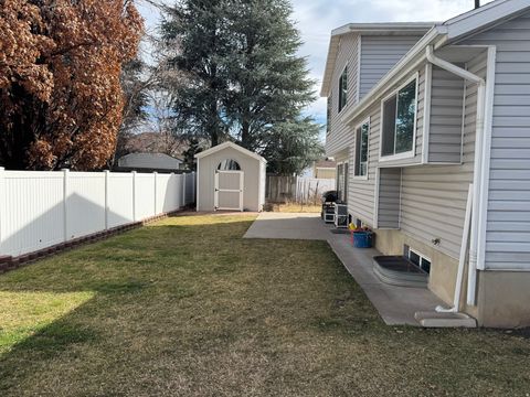 Tiny photo for 1317 S 150 E, Kaysville, UT 84037 (MLS # 2141872)