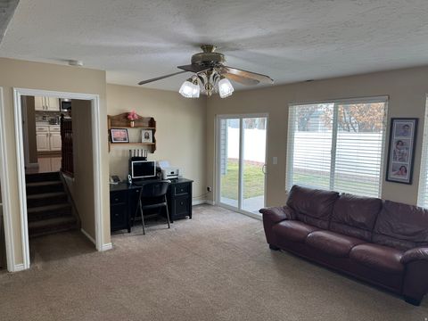 Tiny photo for 1317 S 150 E, Kaysville, UT 84037 (MLS # 2141872)