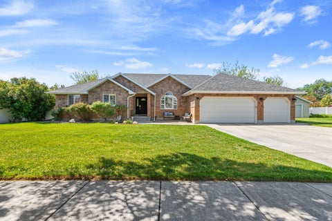 Homes For Sale - 1169 W Matthews Way<br/> Riverton, UT 84065
