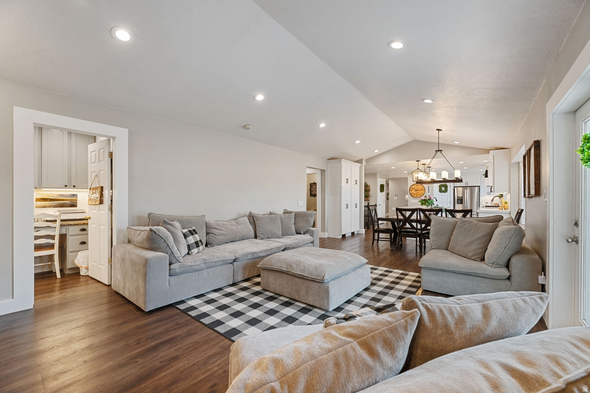 RIDGECREST ACRES - Residential
