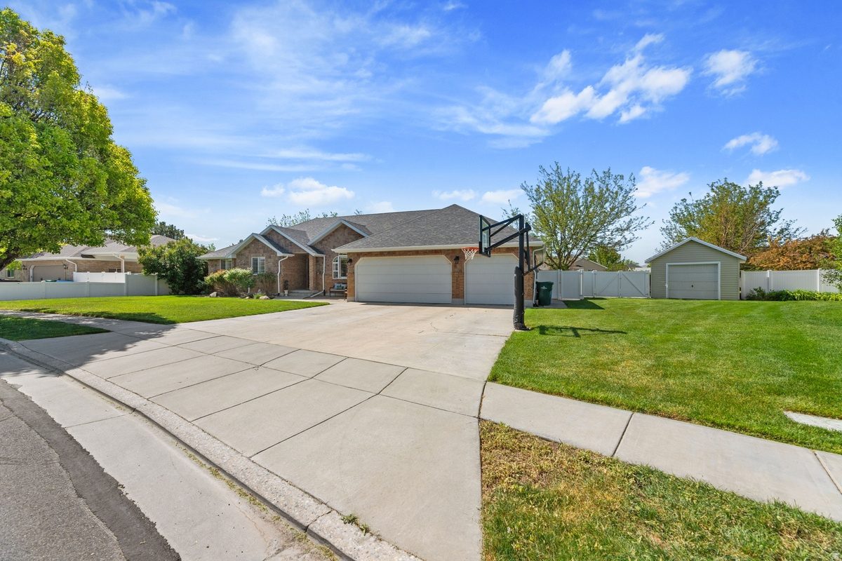 RIDGECREST ACRES - Residential