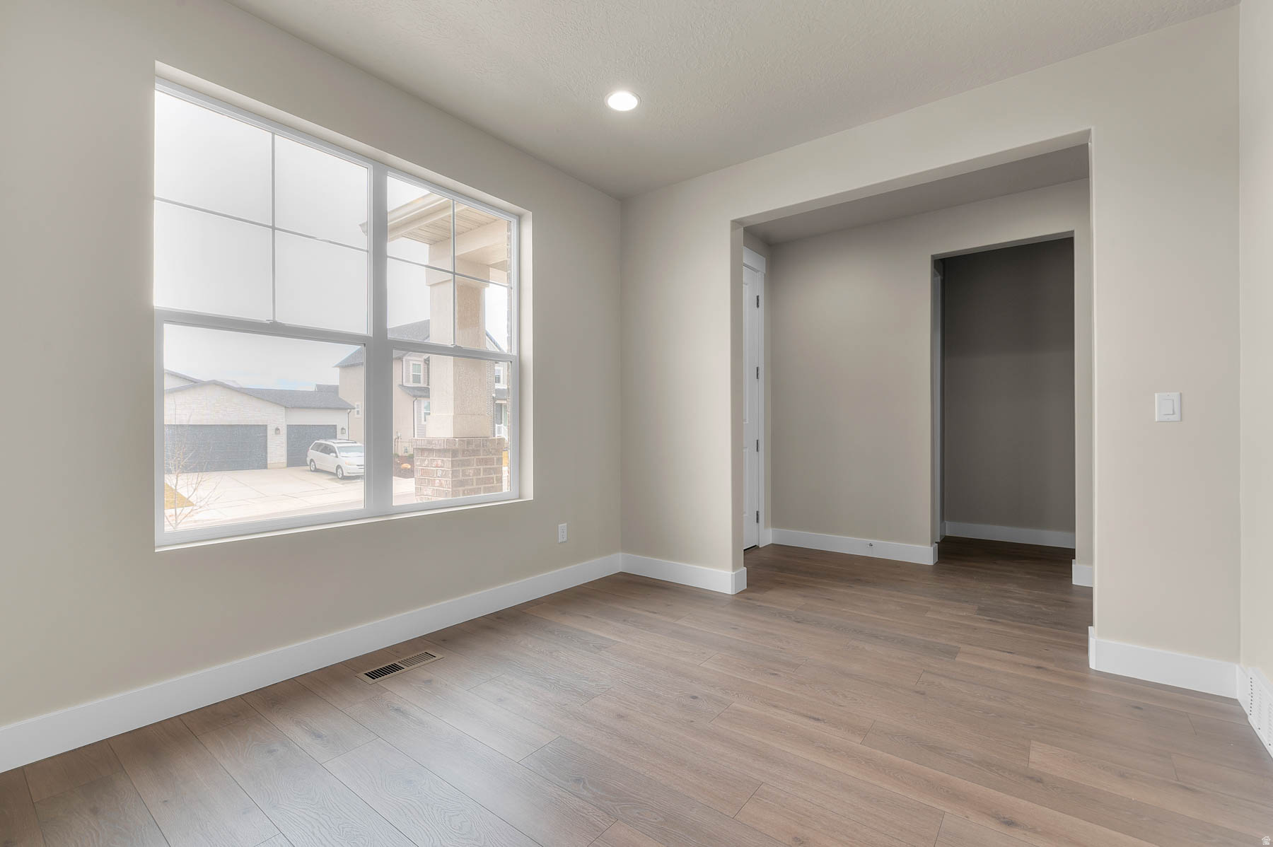 HIDDEN OAKS COLLECTION 604 - Residential