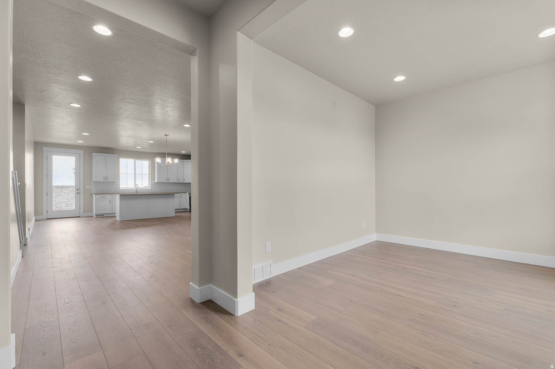 HIDDEN OAKS COLLECTION 604 - Residential