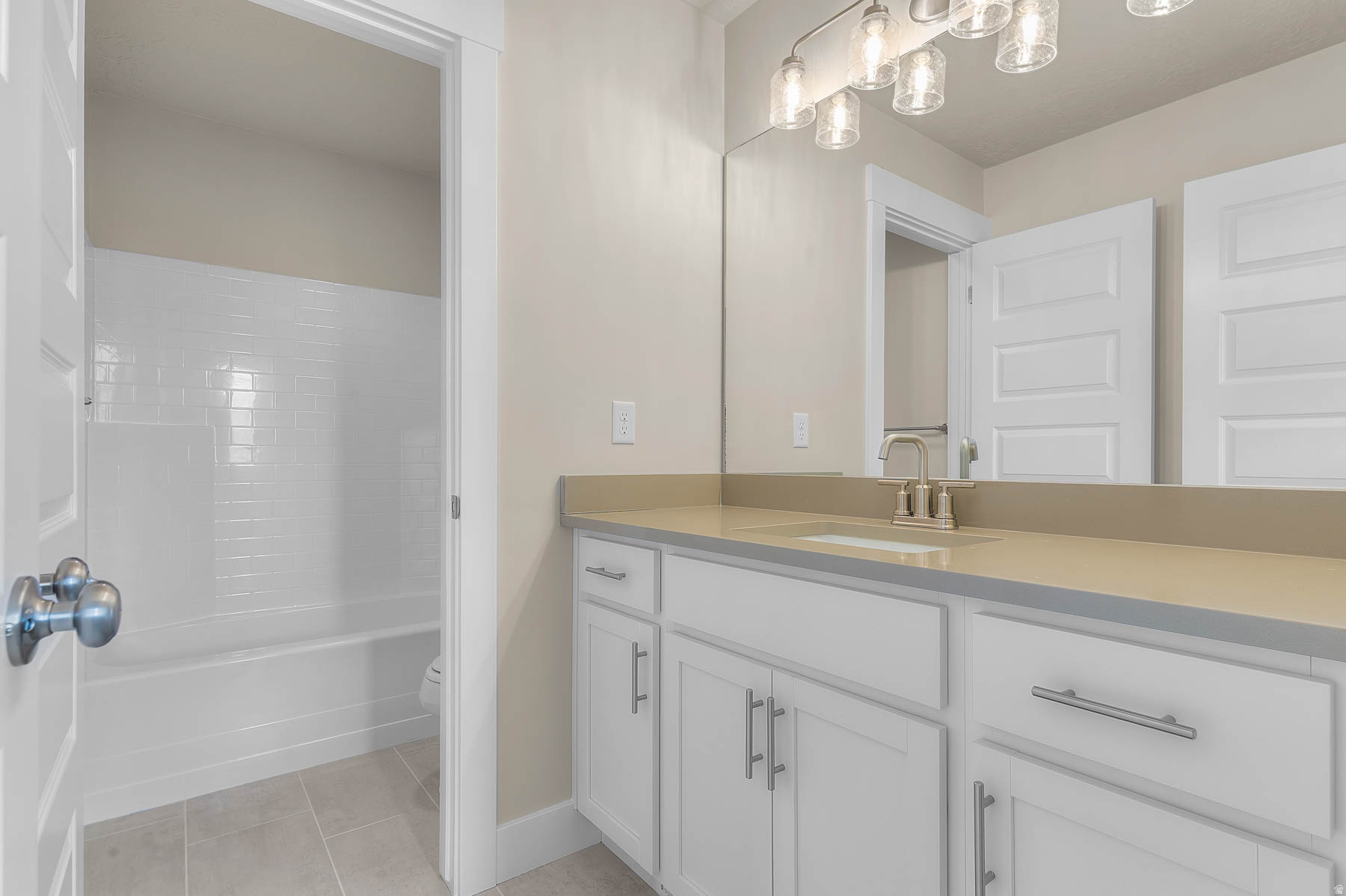 HIDDEN OAKS COLLECTION 604 - Residential