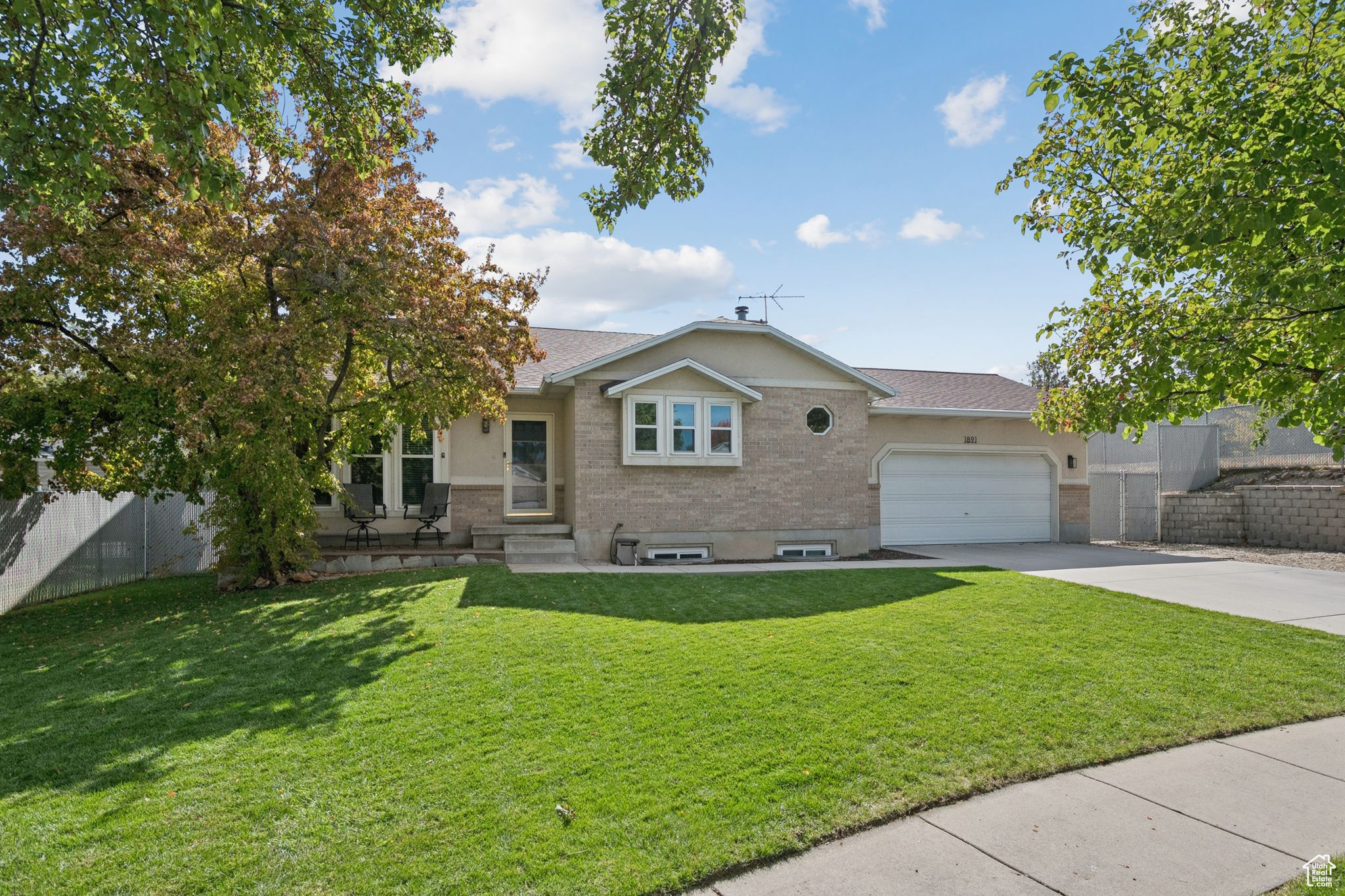 PEACH BLOSSOM #3 - Residential