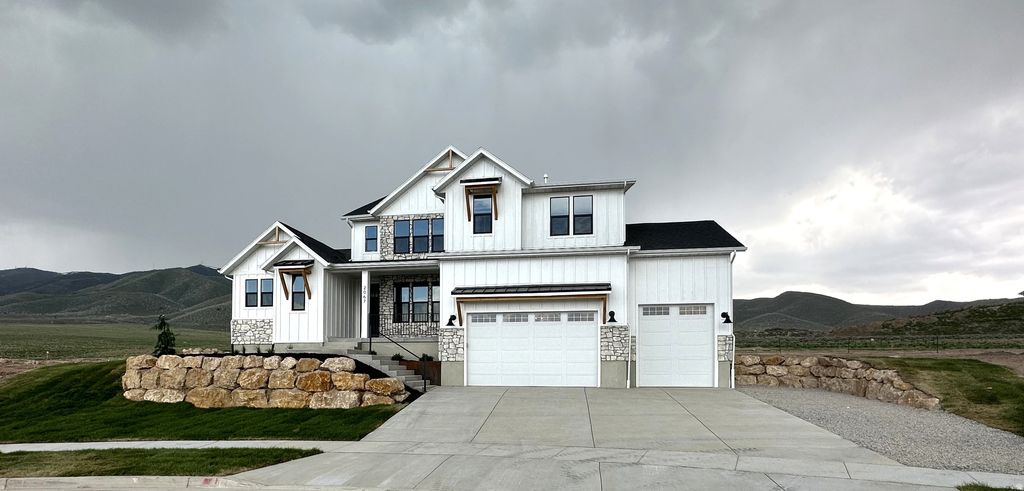 Photo of 14 W 590 N #19, Salem, UT 84653 (MLS # 2157701)