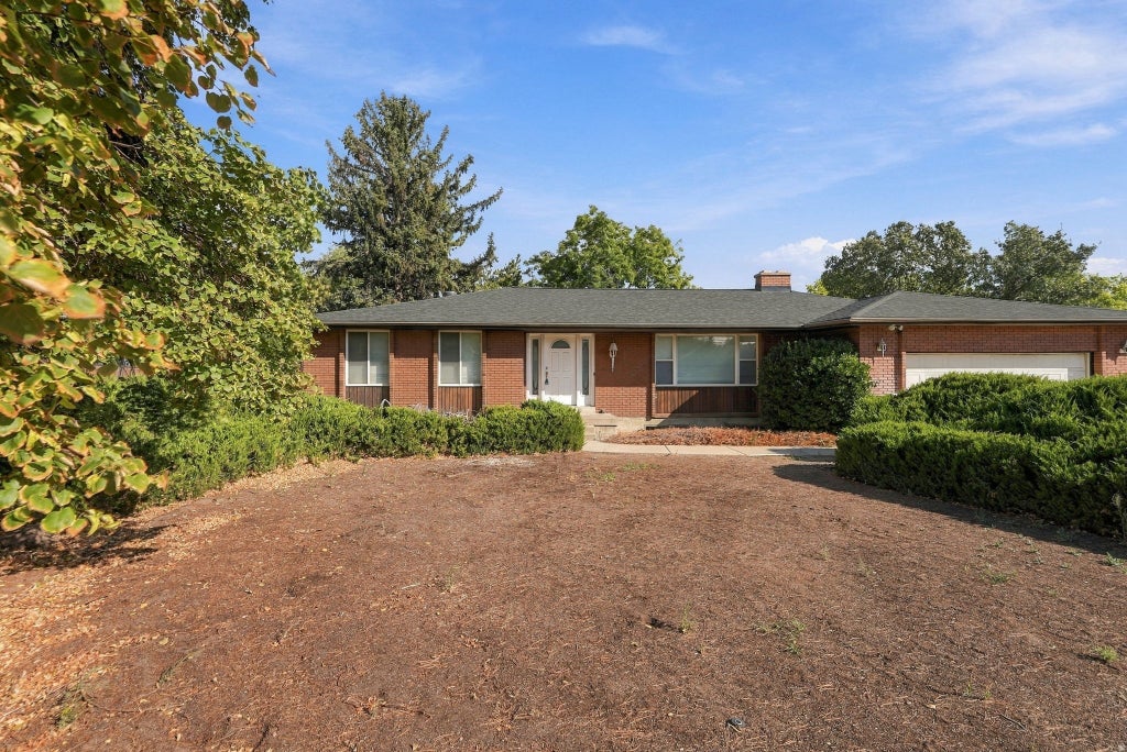 Photo of 1110 W 4800 S, Salt Lake City, UT 84123 (MLS # 2186515)
