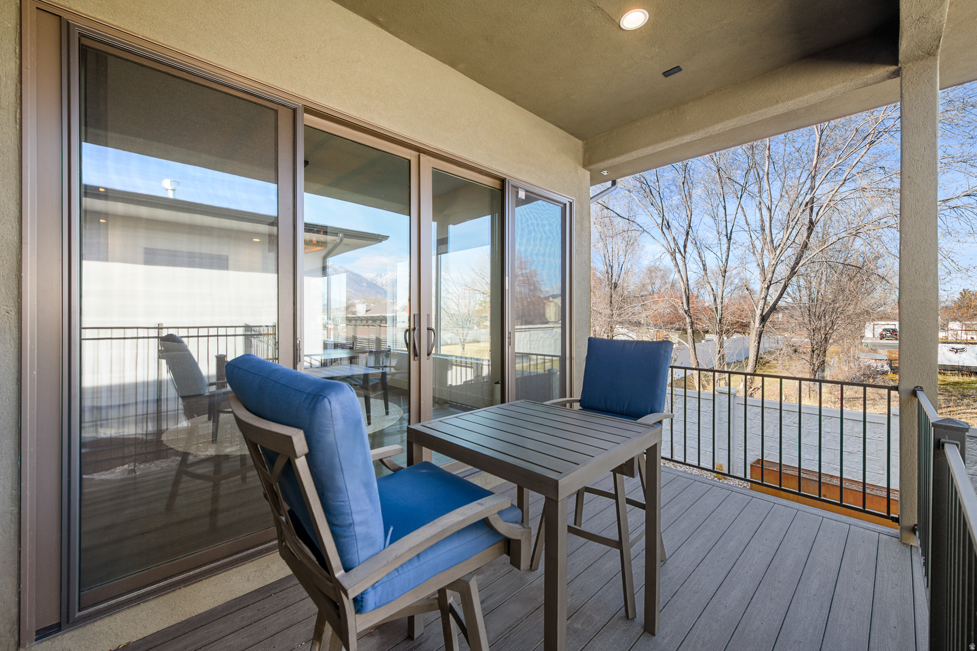 SIXTH STREET COTTAGES - Residential