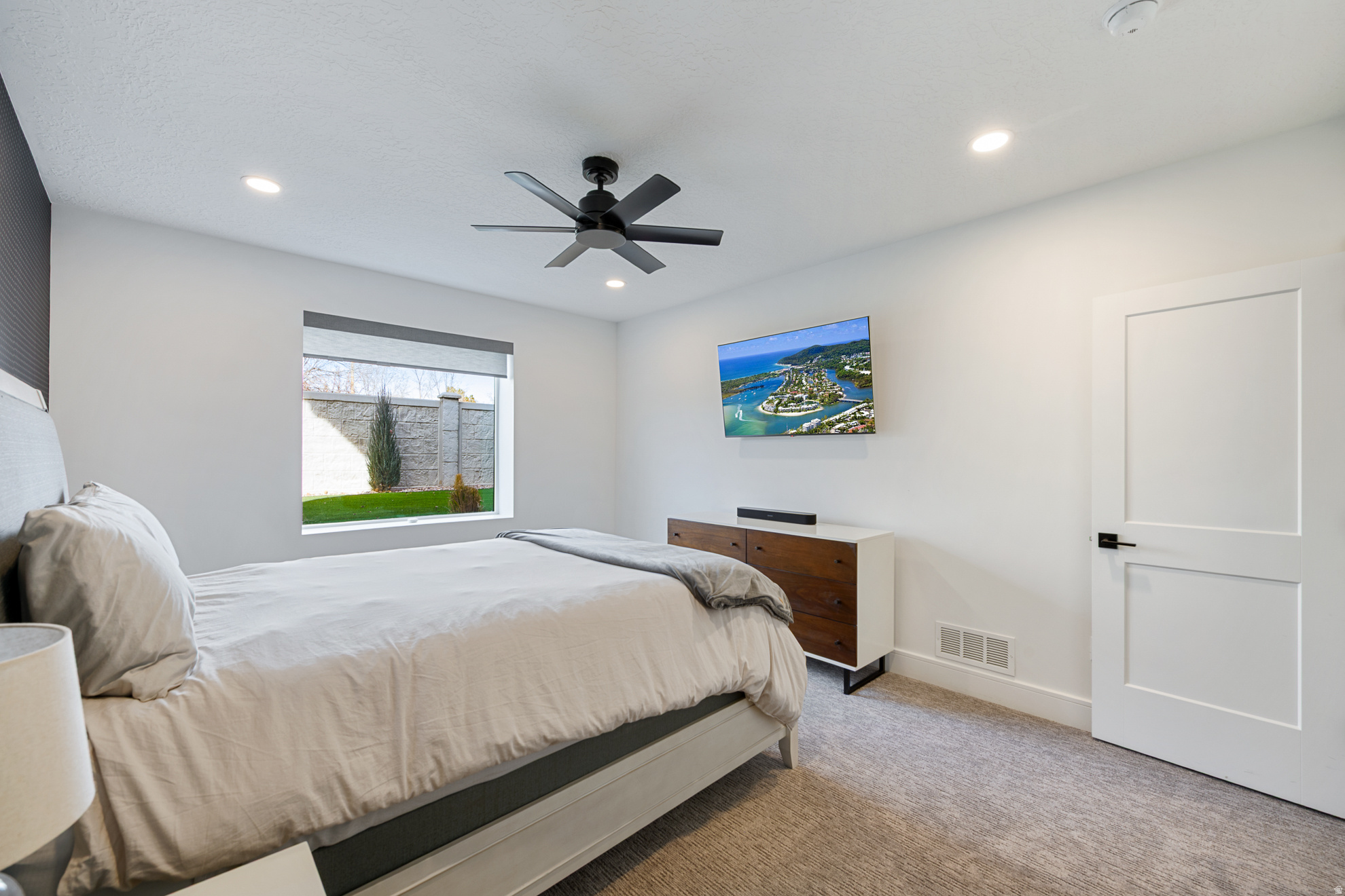 SIXTH STREET COTTAGES - Residential