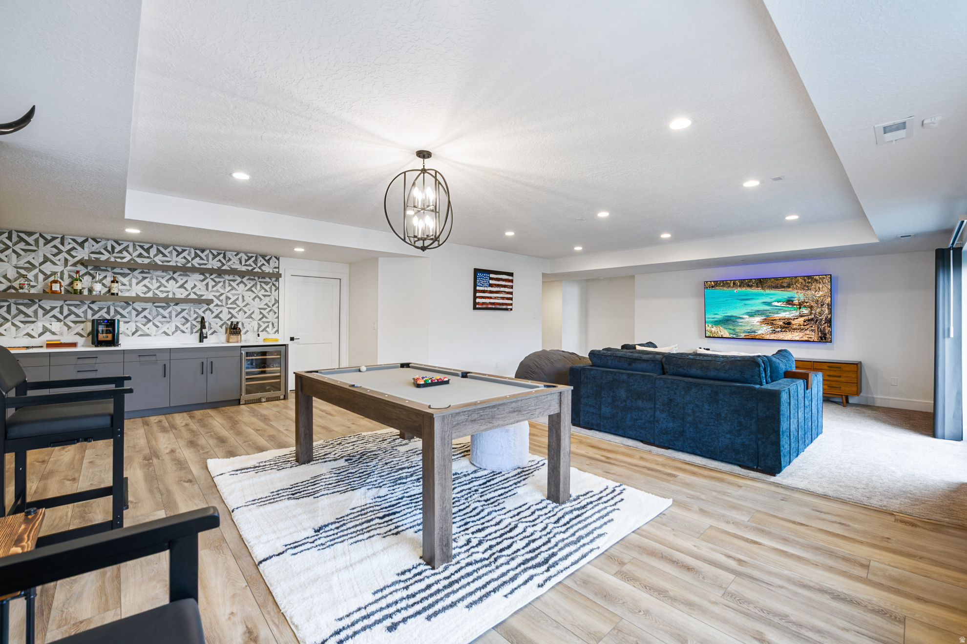 SIXTH STREET COTTAGES - Residential