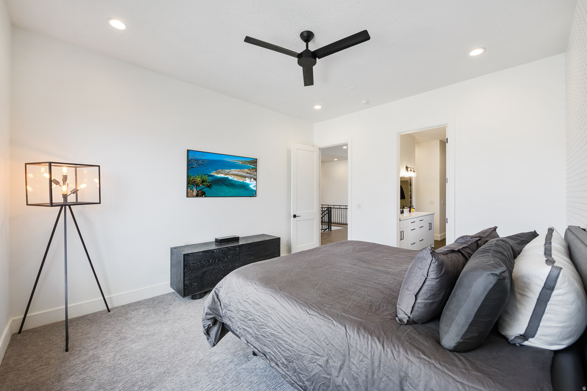 SIXTH STREET COTTAGES - Residential