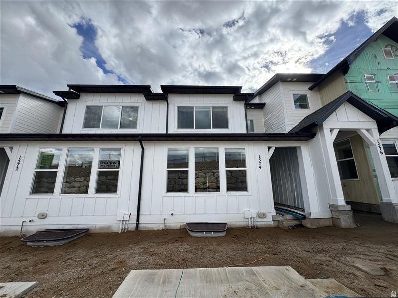 THE VALLEY AT WILDFLOWER - Residential