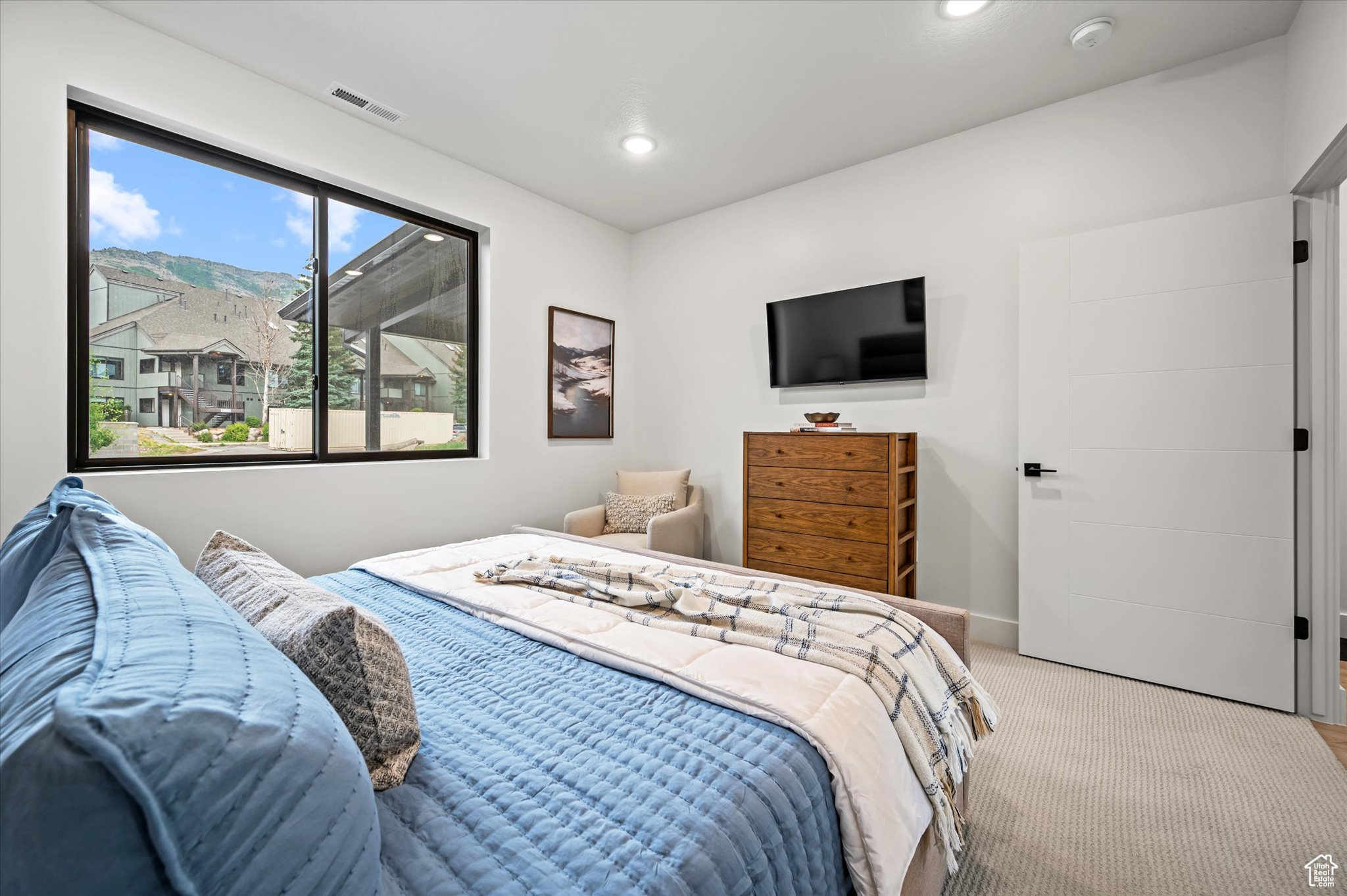 THE POINTE AT WOLF CREEK - Residential