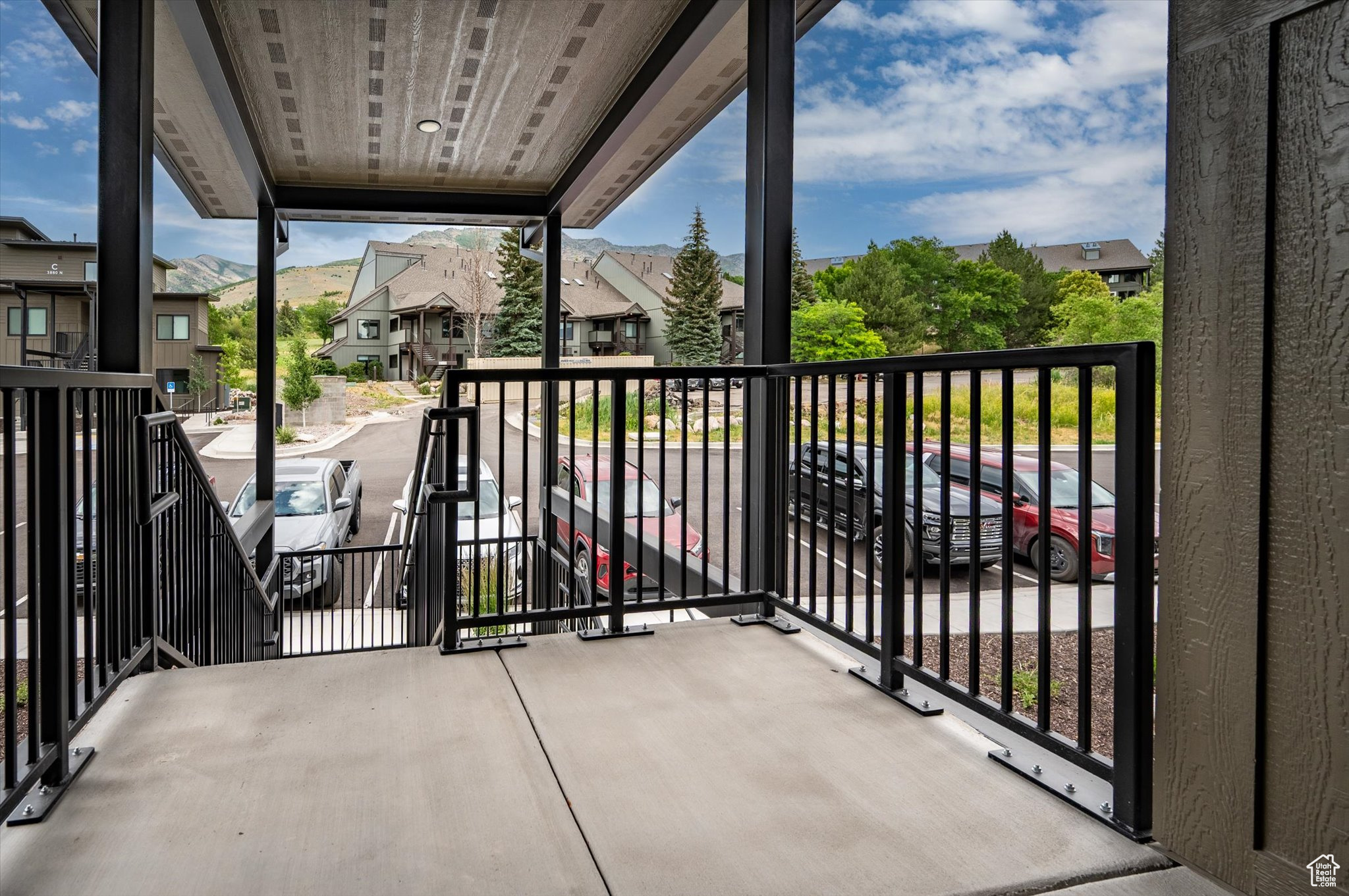 THE POINTE AT WOLF CREEK - Residential