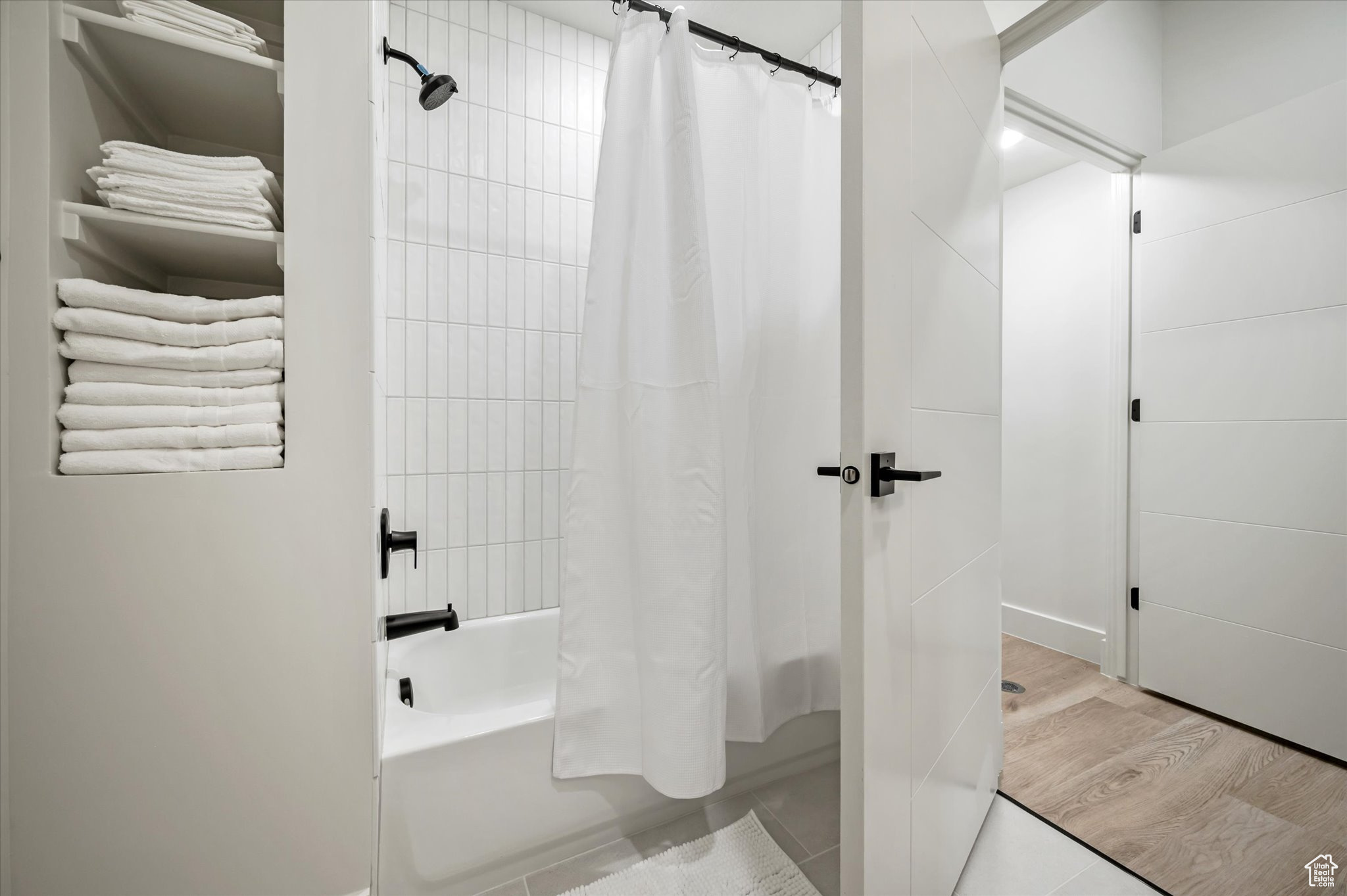 THE POINTE AT WOLF CREEK - Residential