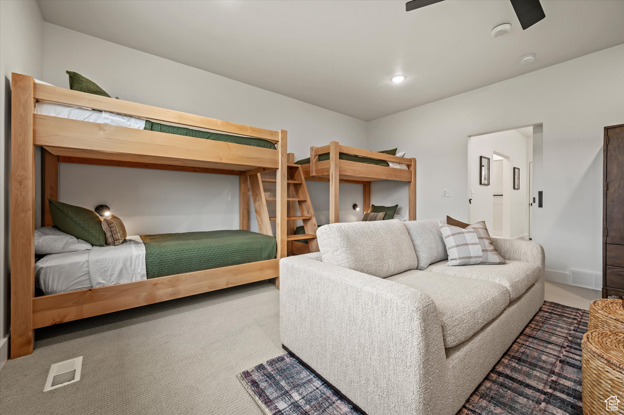 THE POINTE AT WOLF CREEK - Residential