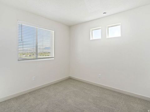 Tiny photo for 405 E KANAB CREEK DR S #205, Saratoga Springs, UT 84045 (MLS # 2124773)