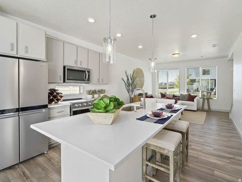 Tiny photo for 405 E KANAB CREEK DR S #205, Saratoga Springs, UT 84045 (MLS # 2124773)