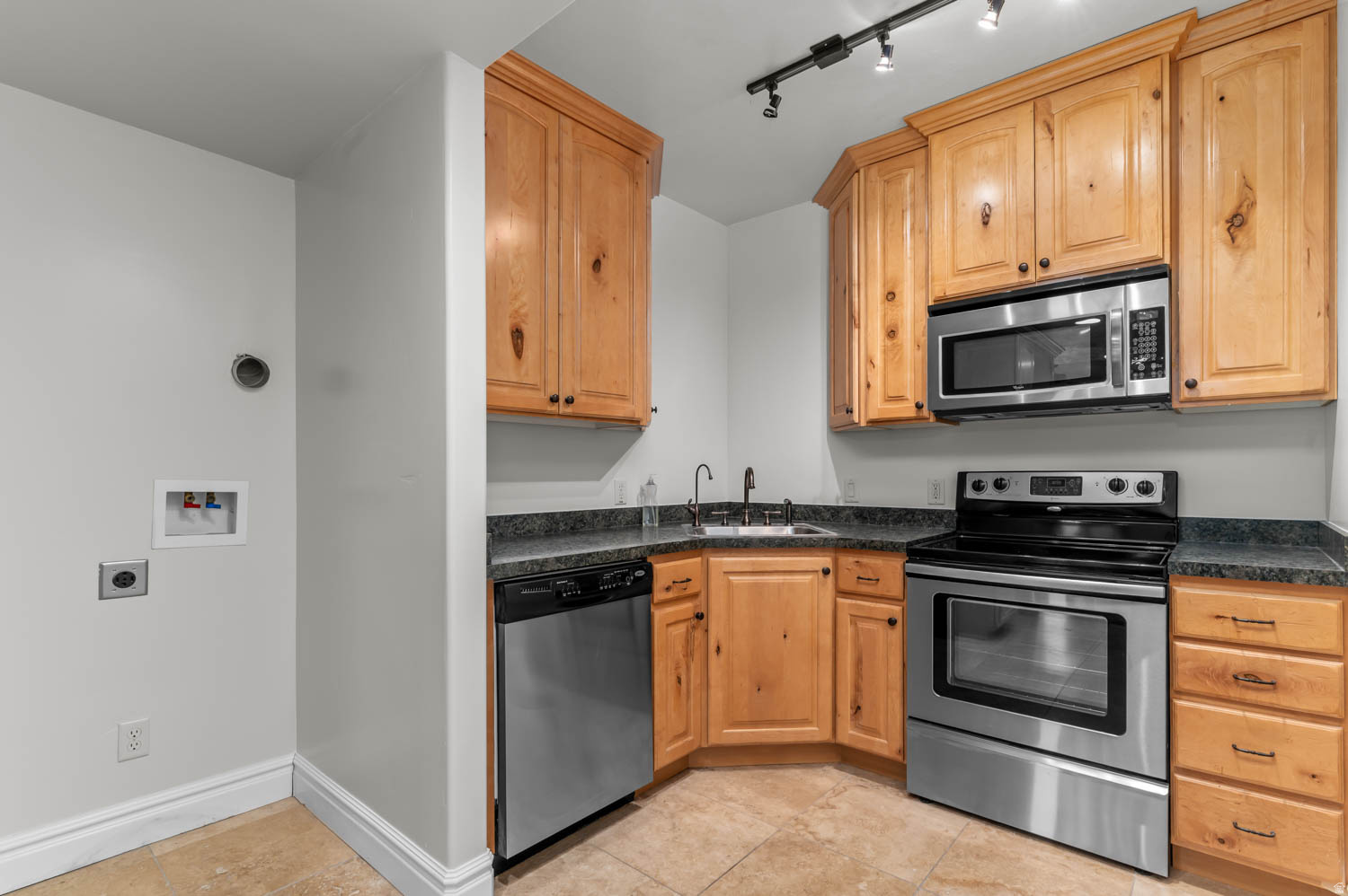 ASHBY ESATES - Residential