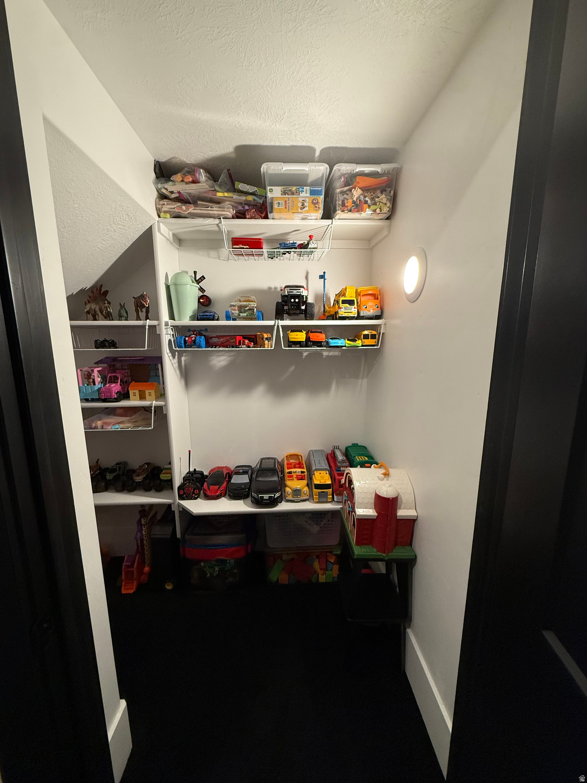 SOUTH HILLS - Residential