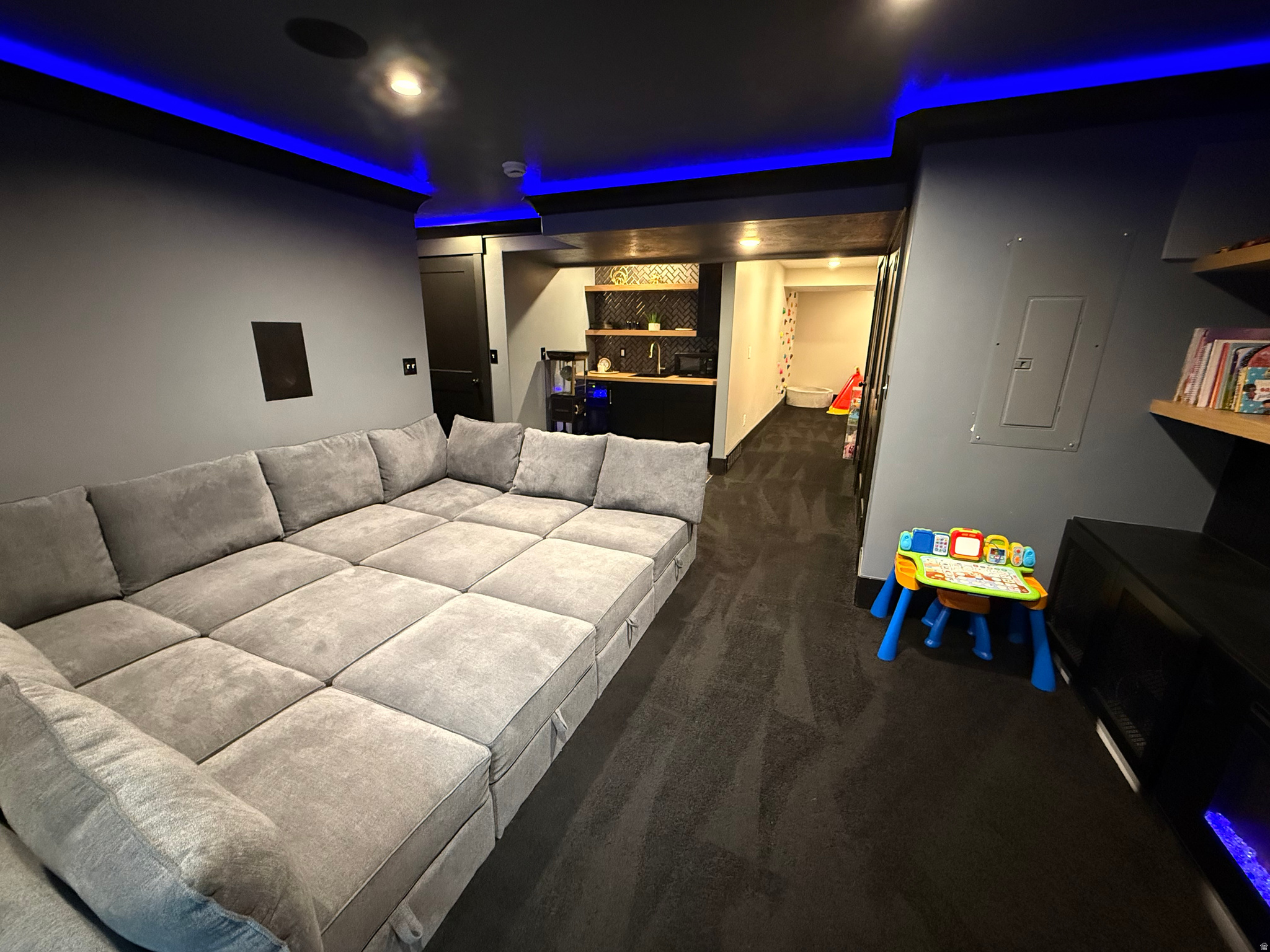 SOUTH HILLS - Residential