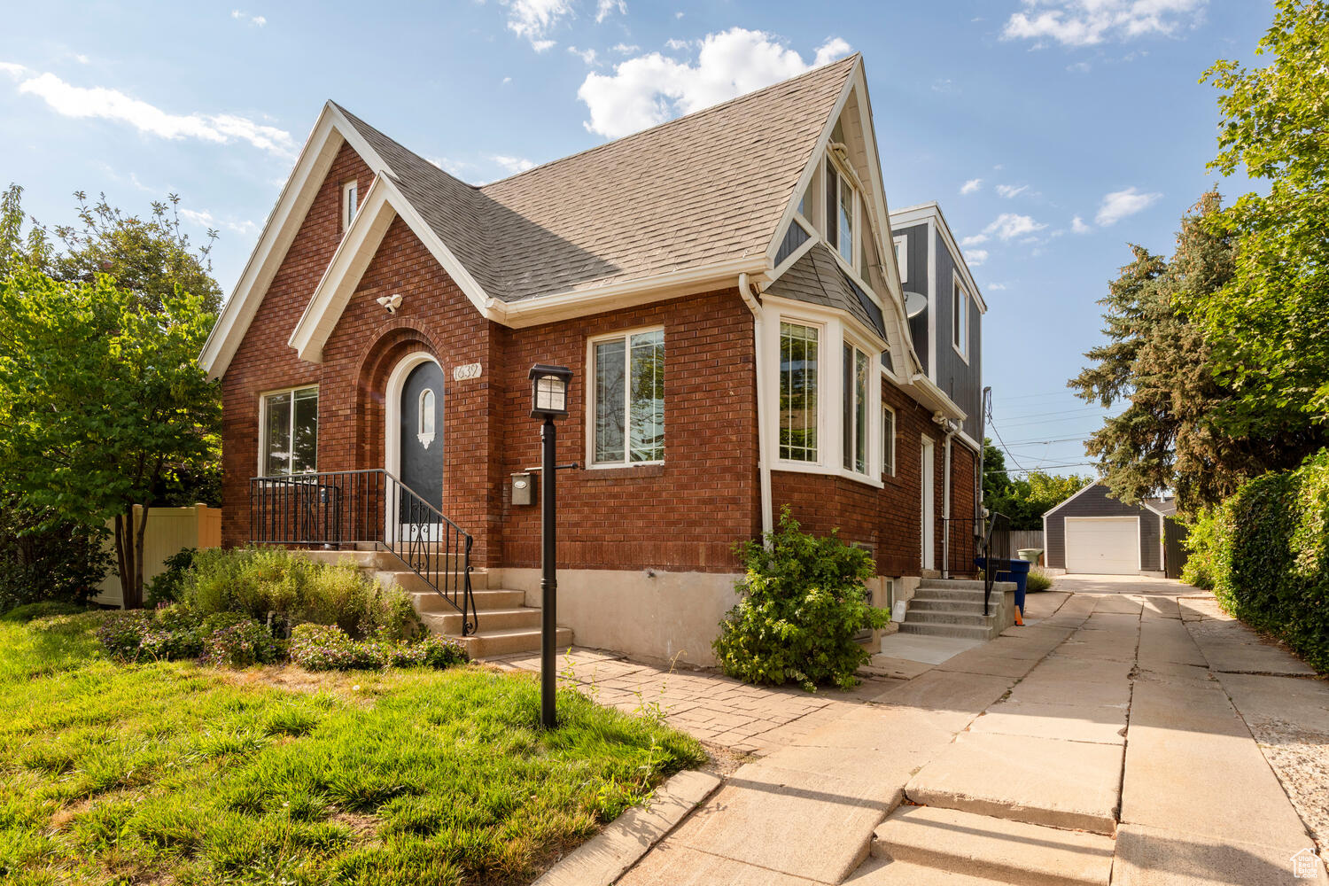 BONNIVILLE - Residential