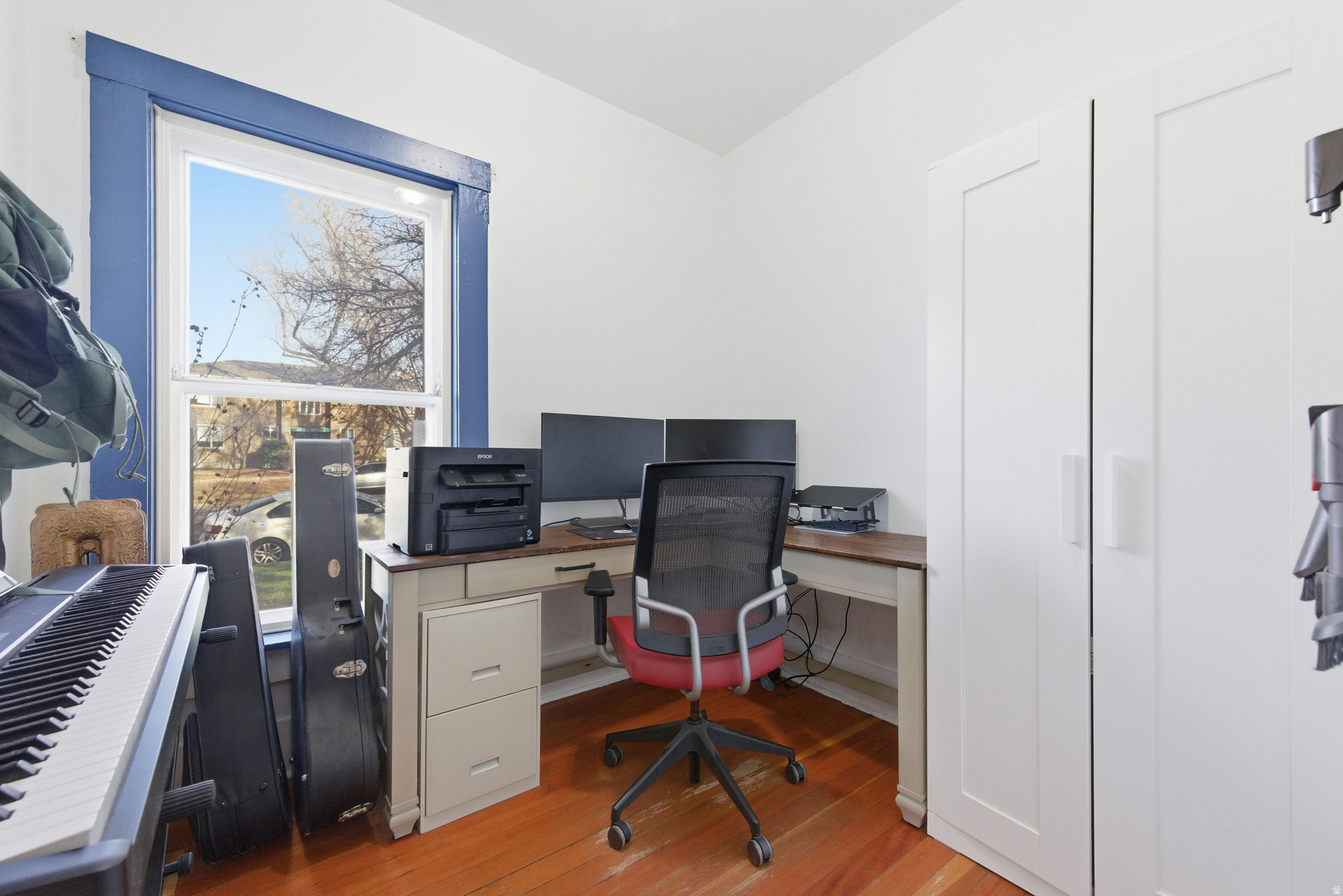 CORNELL CONDOMINIUM - Residential