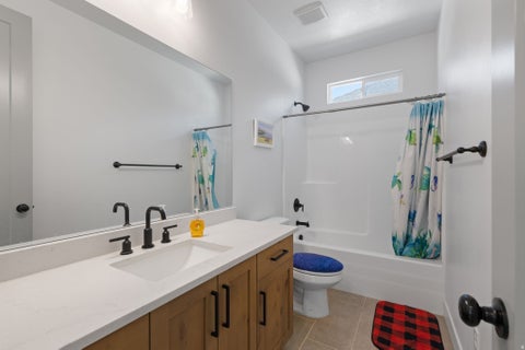 Tiny photo for 10938 S GLAMIS DUNE DR, South Jordan, UT 84009 (MLS # 2163608)